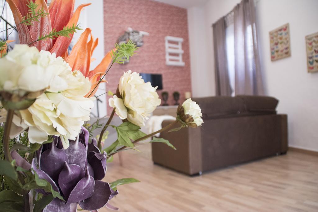 Apartamentos Sevilla Palace エクステリア 写真