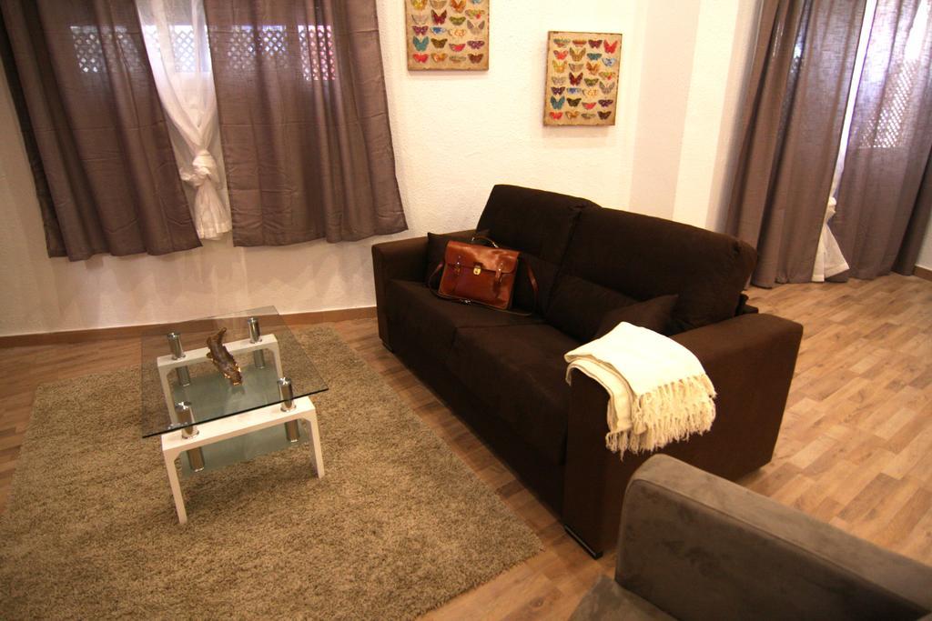 Apartamentos Sevilla Palace エクステリア 写真