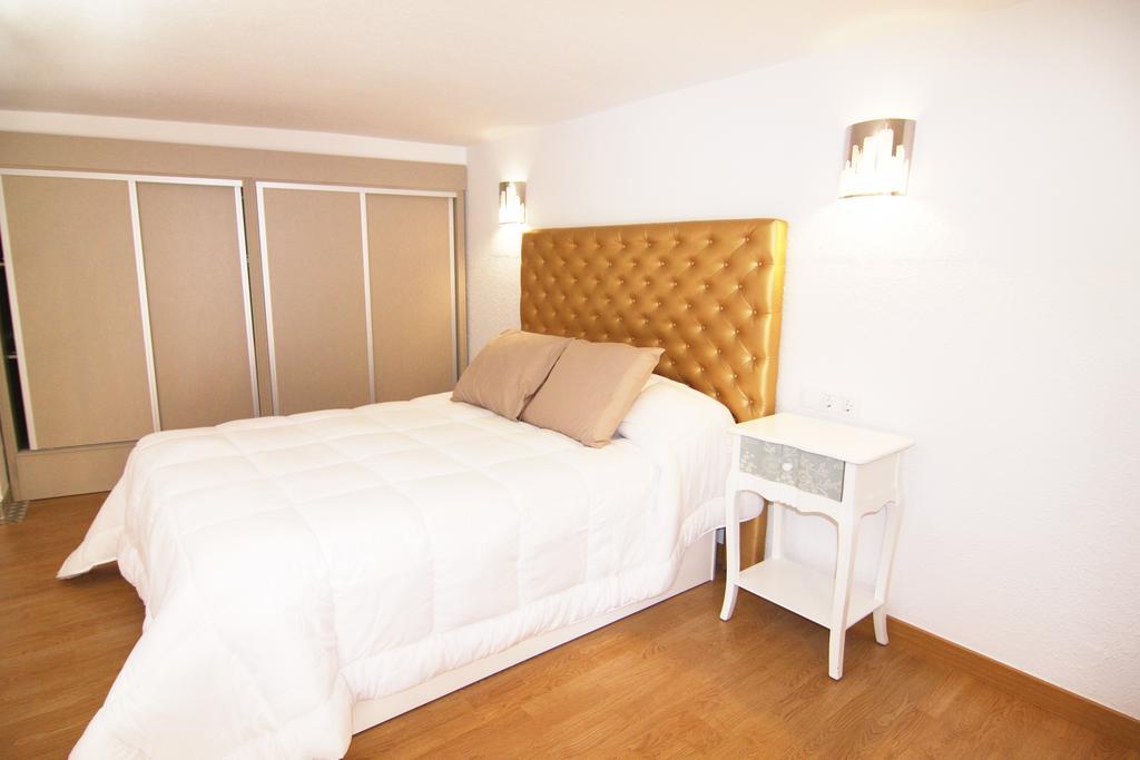 Apartamentos Sevilla Palace エクステリア 写真