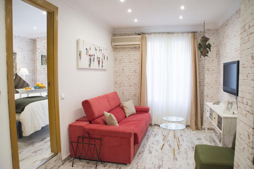 Apartamentos Sevilla Palace エクステリア 写真