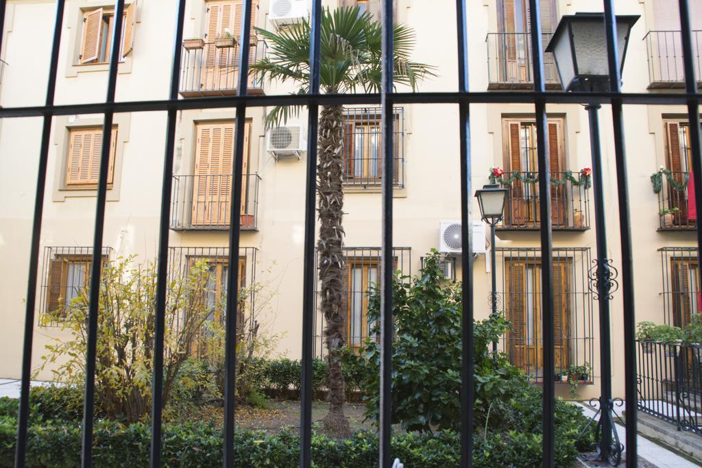 Apartamentos Sevilla Palace エクステリア 写真